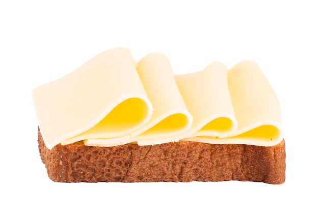 xAsanduiche aberto pao integral com varias fatias de queijo mussarela dobrados em fundo transparentexA