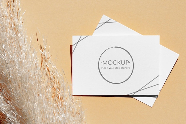 Mockup cartellini gialli