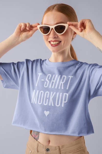 PSD young woman wearing shirt mockup