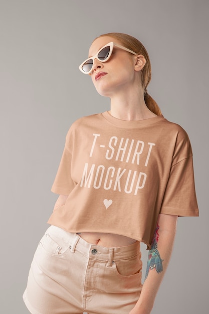 PSD young woman wearing shirt mockup