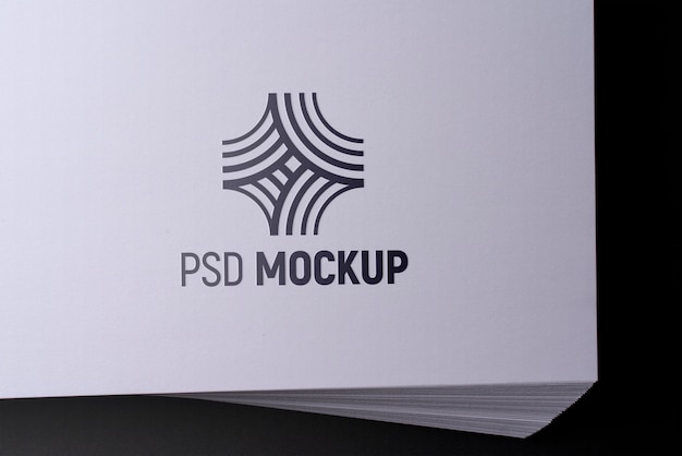 PSD zbliżenie na efekty logo na papierze