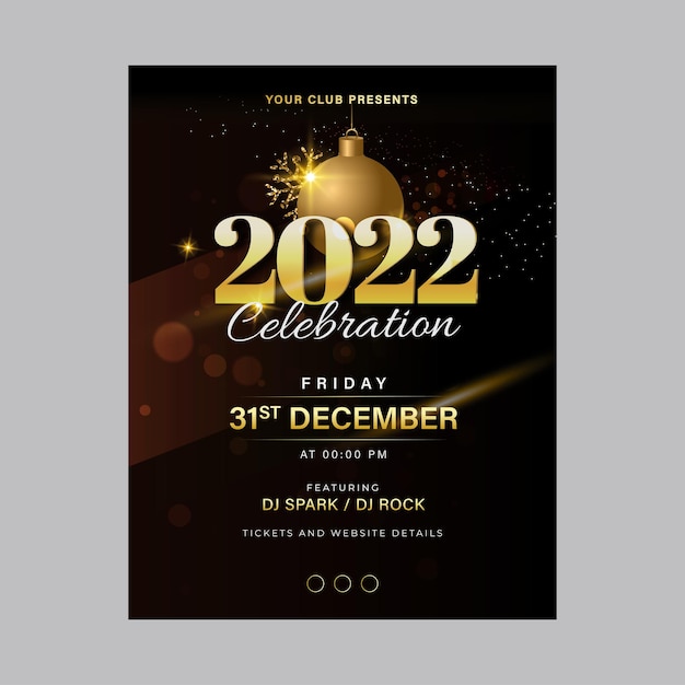 Пригласительный билет на празднование 2022 года с 3D Golden Bauble Hang и деталями места на коричневом фоне Боке.