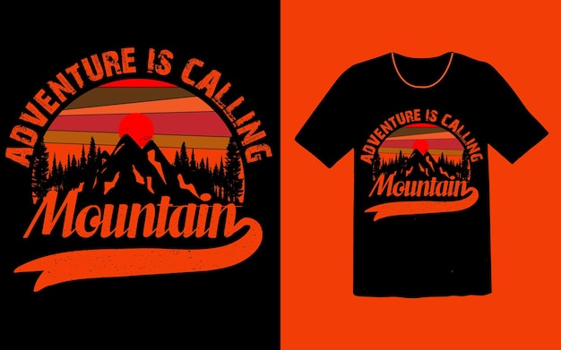 冒険は山の t シャツのデザインを呼んでいます。