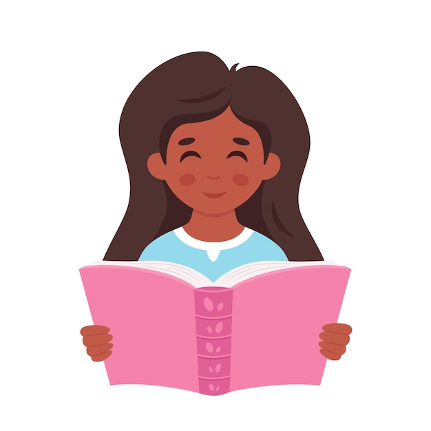 Черная девочка, читающая книгу Девушка учится с книгой