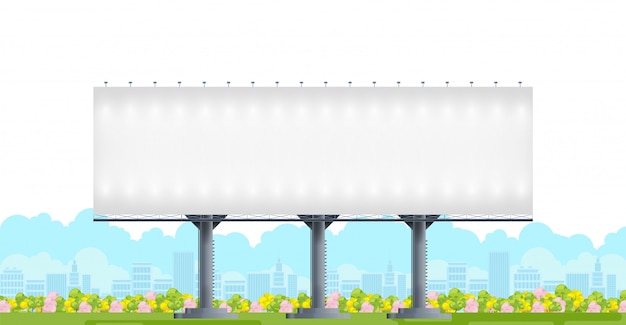 Пустой большой рекламный щит для макета рекламного сообщения