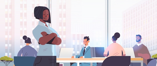 Vector businesswoman leader standing in front of mix race businesspeople coworkers discussing during conference meeting modern office interior    illustration