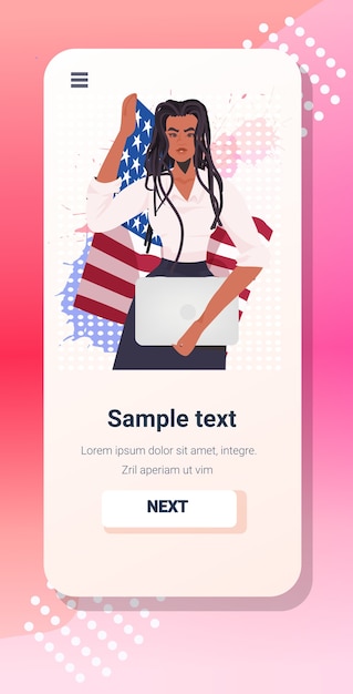 Деловая женщина с флагом сша держит празднование дня труда ноутбука