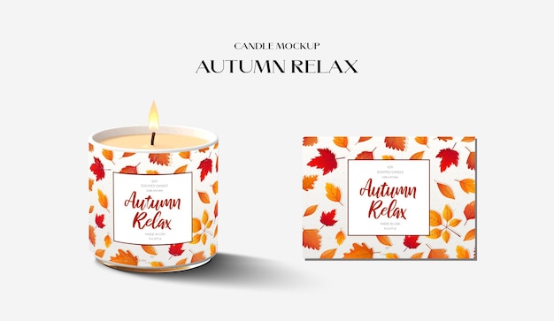 Modello mockup candela etichetta umore autunnale con foglie autunnali