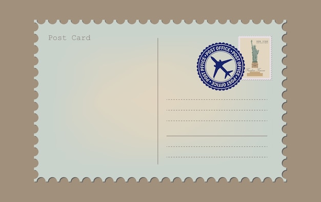 Cartão postal isolado no fundo branco. Vintage um cartão-postal em branco. Envelope e selo.
