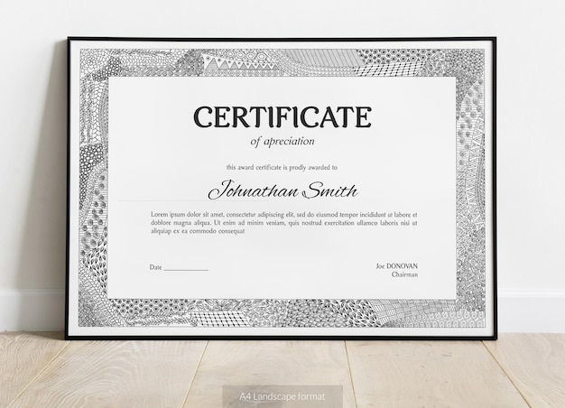 Вектор Сертификат признательности с рисованными элементами