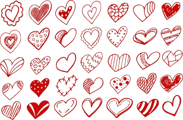 Вектор Набор нарисованных вручную красных каракулей каракули сердца, изолированные на белом фоне. элементы на день святого валентина