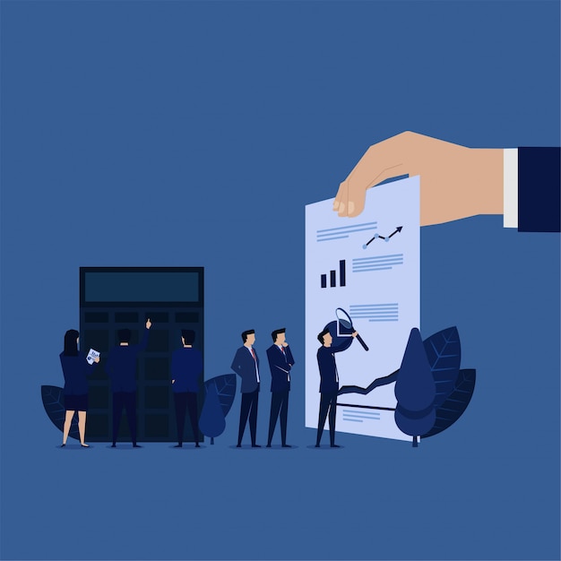 Commercieel team analyseert winst financieel rapport.