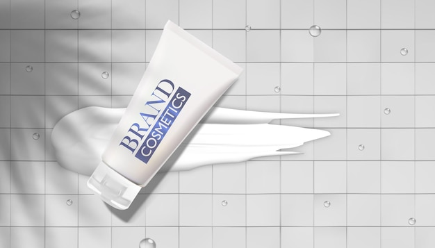 Cosmetische producten met crèmevlekken op witte mozaïek marmeren tegel.