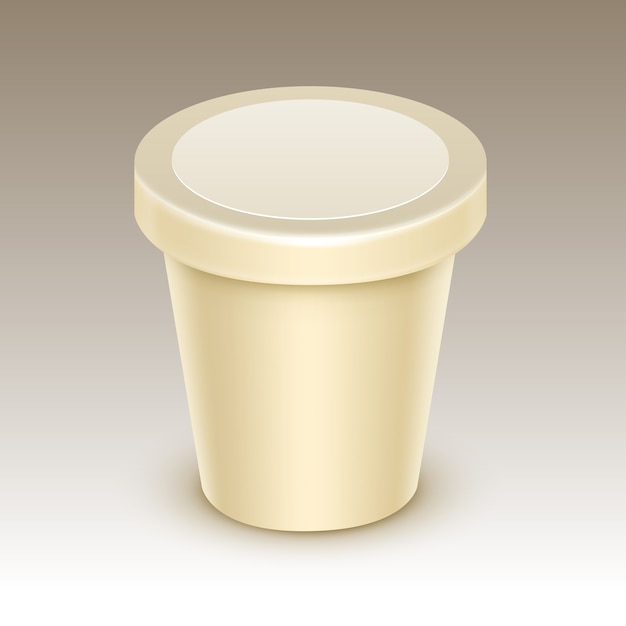 La crema di cibo vuoto vasca in plastica secchio contenitore per vaniglia design pacchetto mock up close up isolato su sfondo