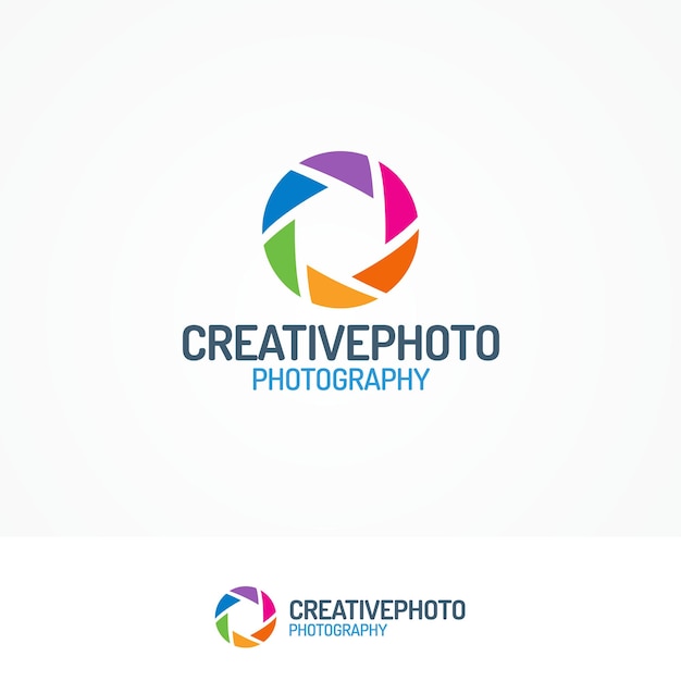 Creativephoto логотип с диафрагмой современный плоский цветный стиль может использоваться в фотостудии, фотоальбоме, фотошколе, фотообразовании, фотолаборатории, фото еды, свадьбе и т. д. Векторная иллюстрация