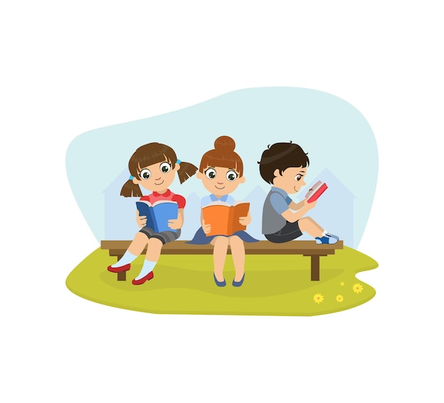 Vettore piccole ragazze e ragazzi carini seduti su una panchina nel parco e che leggono libri illustrazione vettoriale web design