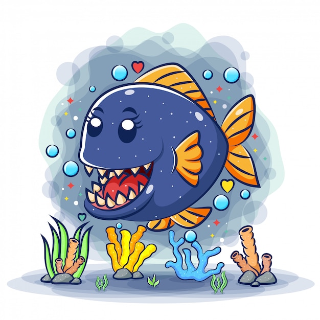 Il simpatico piranha con i denti aguzzi sotto il mare