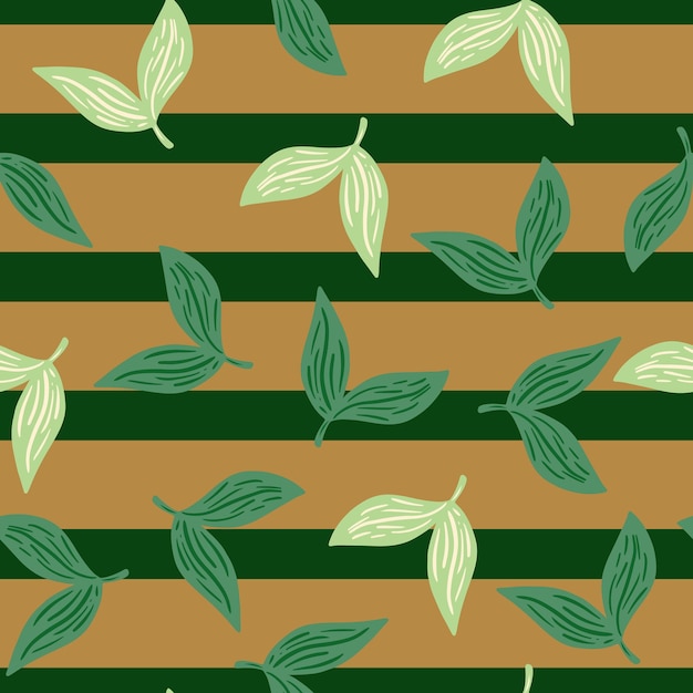 Decoratief naadloos patroon met doodle willekeurige witte en groene bladeren silhouetten. beige gestreepte achtergrond. vectorillustratie voor seizoensgebonden textielprints, stof, banners, achtergronden en wallpapers.