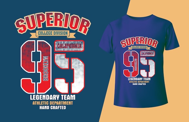 Een shirt waar 'superior division' op staat