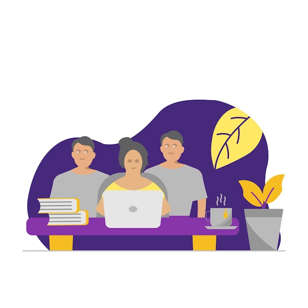 Een vrouw zit aan een tafel met een laptop en een plant erop.