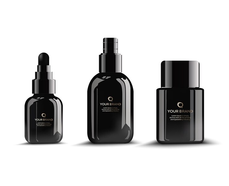 Eenvoudige blanke zwarte plastic cosmetische flessen met logo Set