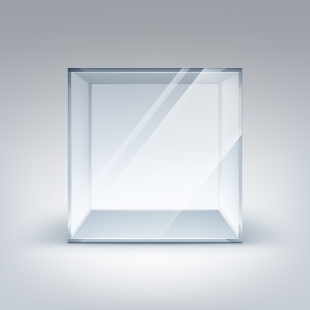Пустой прозрачный стеклянный ящик куб на белом фоне