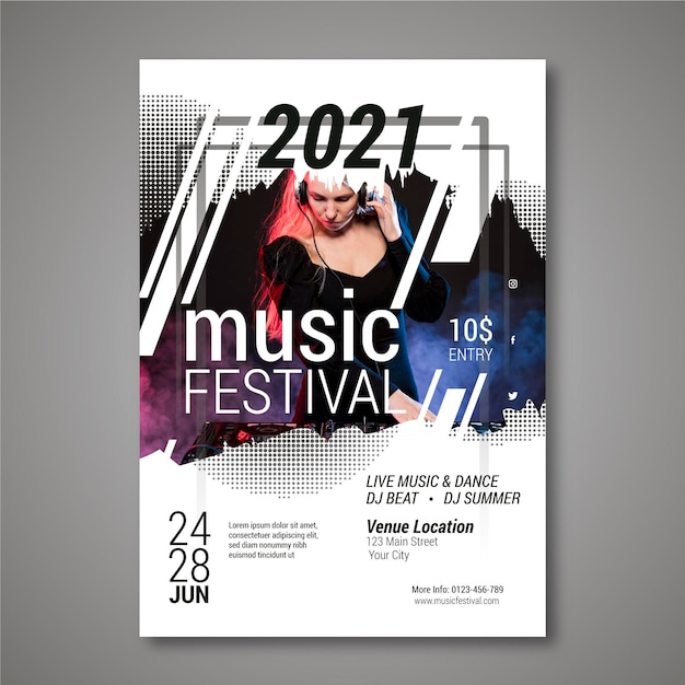 Feestmuziek festival poster met vrouwelijke dj