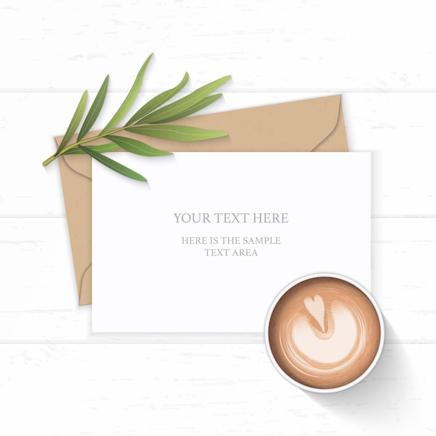 フラットレイトップビューエレガントな白い構成文字クラフト紙封筒タラゴンの葉と木製の背景にコーヒー。
