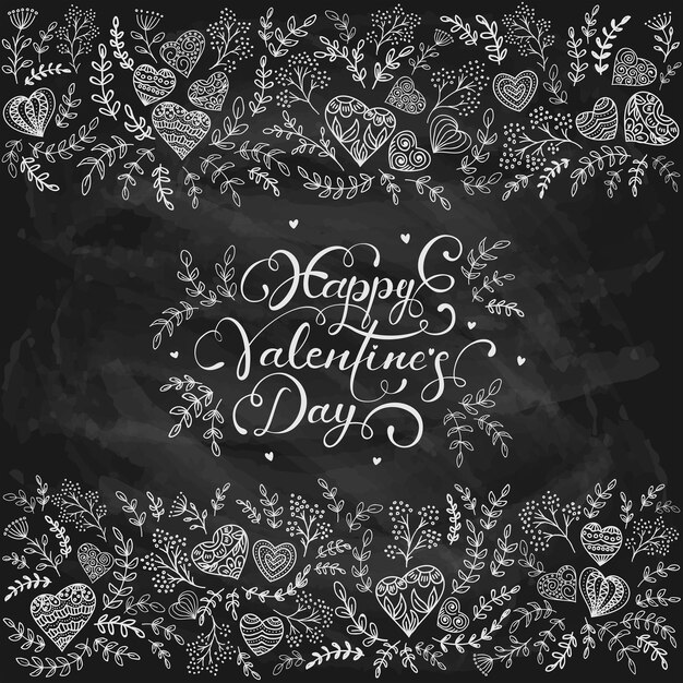 Floral elementen met decoratieve hartjes en belettering Happy Valentines Day op een zwart schoolbord, illustratie.