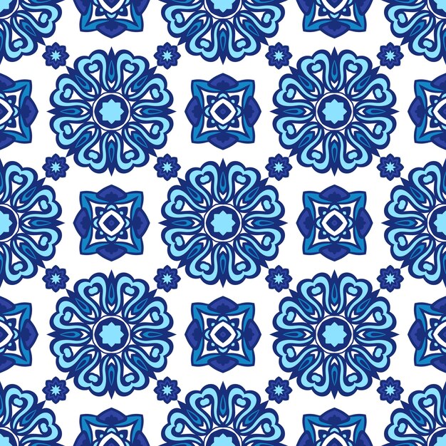 Великолепный бесшовный образец из синих и белых цветочных поэтагских орнаментов.