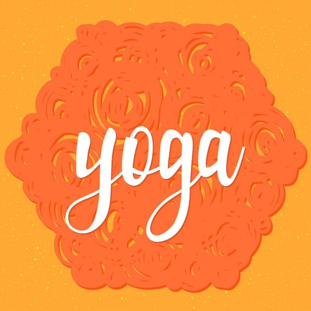 Handgeschreven yoga-letters op oranje zeshoek. Doodle handgemaakte yoga offerte en met de hand getekende vorm voor ontwerp t-shirt, kerstkaart, uitnodiging, t-shirt, brochures, plakboek, album enz.
