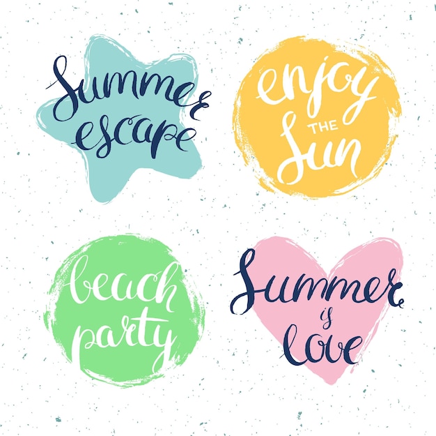 Handgetekende zomer belettering vector zomer illustraties en borden