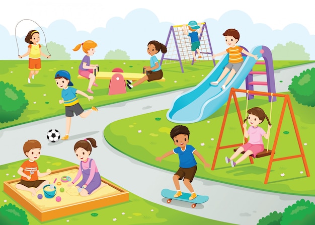 Bambini felici che giocano con gioia nel parco giochi