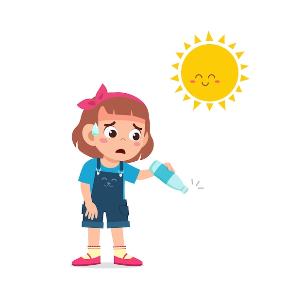 幸せなかわいい子供の女の子は夏の暑さのためにとても喉が渇いた