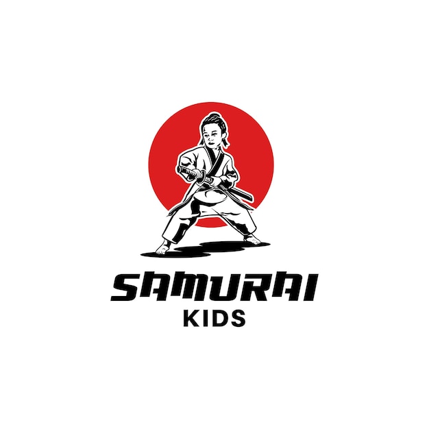 Bambini giapponesi del samurai del ragazzino in vestiti di kung fu che tengono un modello di progettazione del logo della spada