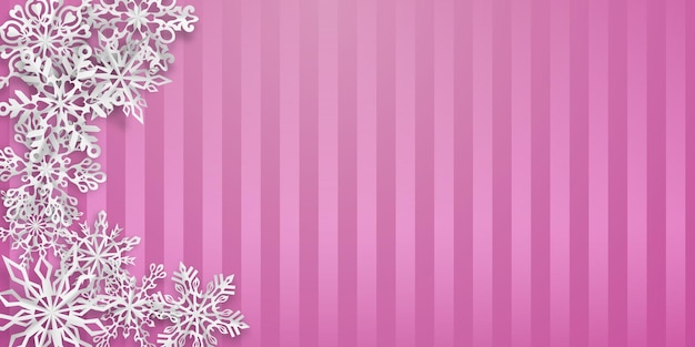 Kerstachtergrond met verschillende papieren sneeuwvlokken met zachte schaduwen op roze gestreepte achtergrond