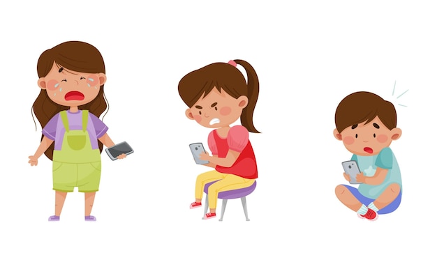 Kleine kinderen met smartphones en frustrerende uitdrukking op hun gezichten vector illustraties set