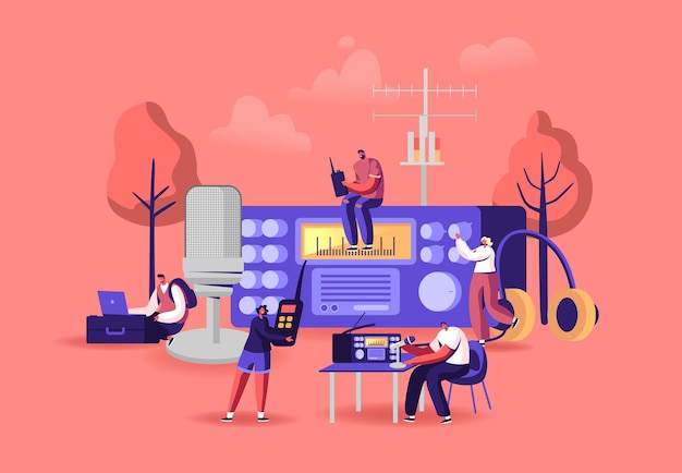 Kleine mannelijke en vrouwelijke personages Radioamateurs bij enorme ontvanger. Mannen en vrouwen die Walkie Talkie gebruiken, programma-uitzendingen, muziek luisteren en radiosignaal zoeken. Cartoon mensen vectorillustratie