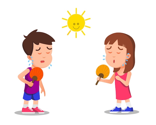 Маленький мальчик и девочка используют ручной вентилятор, потому что им жарко