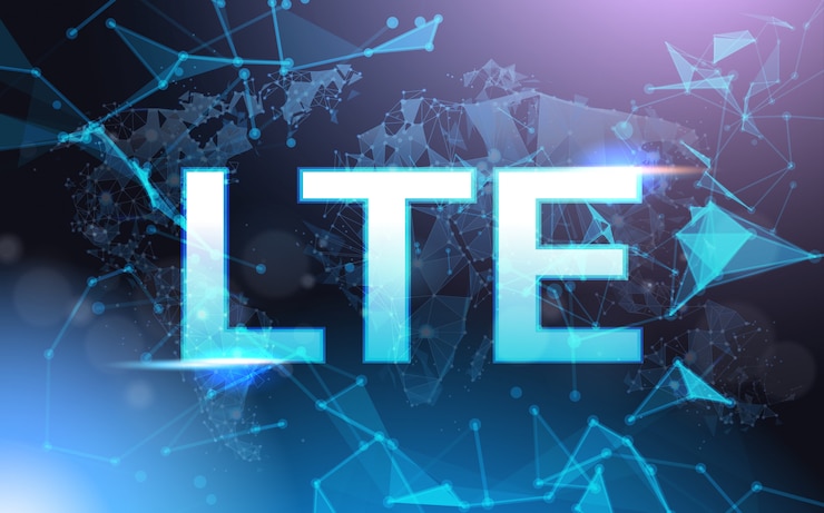 Vector lte sign symbol over futuristic low poly mesh wireframe