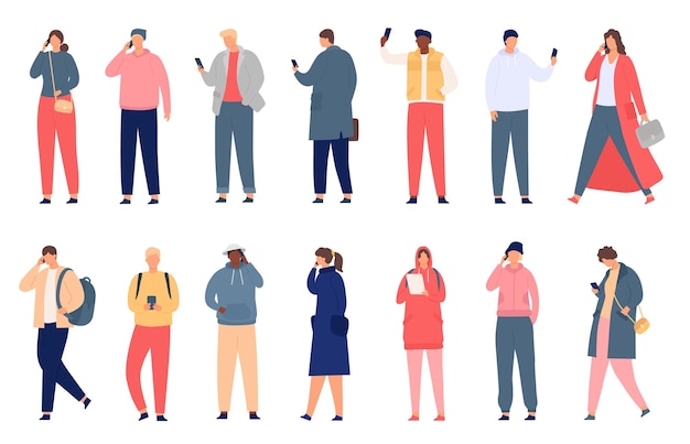 Menigte met smartphone. Lopende en staande mensen sms'en, social media checken en telefoneren. Moderne platte tekens vector set. Man en vrouw in casual outfit met gadgets