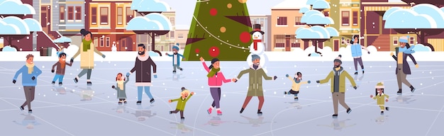 Mix race mensen op schaatsen buitenbaan vrolijk kerstfeest nieuwjaar winter vakantie concept moderne stad straat met versierde dennenboom stadsgezicht volle lengte vlak horizontaal vector illustratie