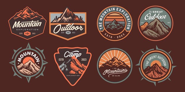 Mountain adventure hipster logos set di vintage outdoor mountains summer camp badge o patches