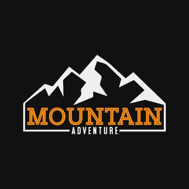 T-shirt da montagna con vettore di montagna