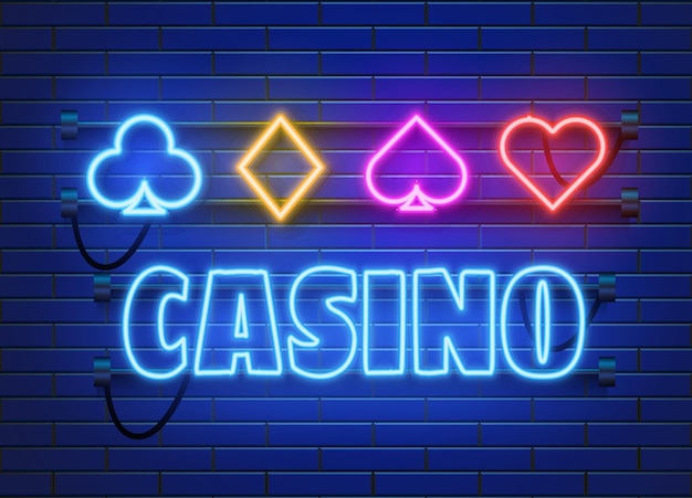 Vector neonlamp casino banner op muur. poker of blackjack kaartspellen ondertekenen.
