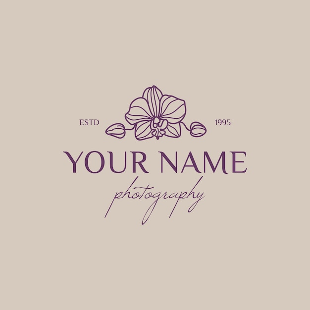 シンプルな最小限の線形スタイルの蘭のロゴデザインテンプレート。結婚式の写真家のための花のエンブレムとアイコンをベクトルします。