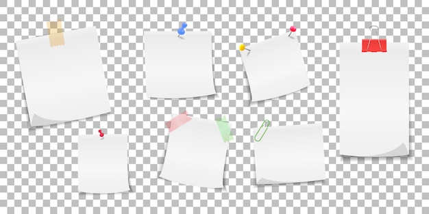 Note di carta fissate con un pulsante, un perno e un nastro adesivo. note al messaggio.