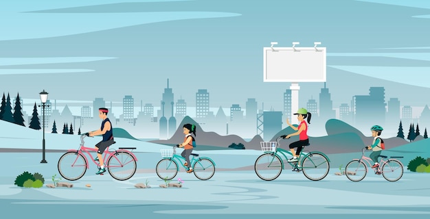 Родители и дети катаются на велосипеде по городу с парком
