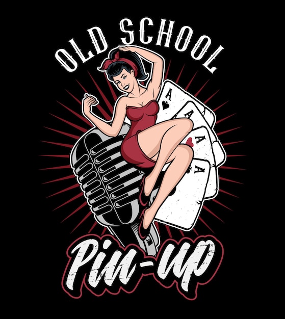 Pin up girl sul microfono con carte da gioco in stile tatuaggio.