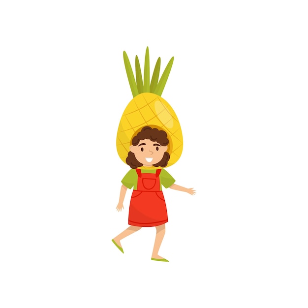 Platte vector icoon van schattig peuter meisje in hoofdtooi in de vorm van ananas Fruit kostuum Kind met blij gezicht